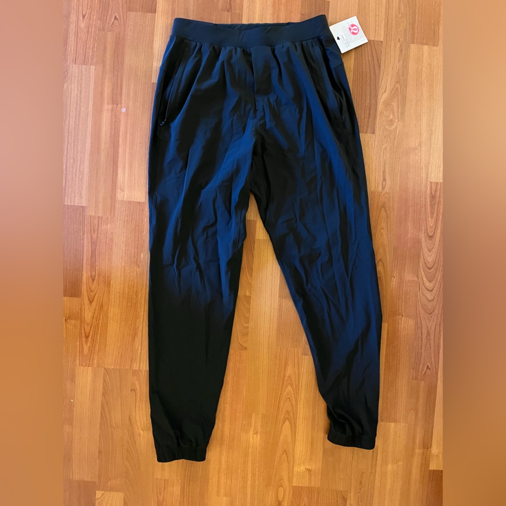 lululemon athletica men’s Black Surge Joggers